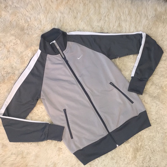 Nike Tops - Nike Athletic Sports Top Shirt Medium Med M